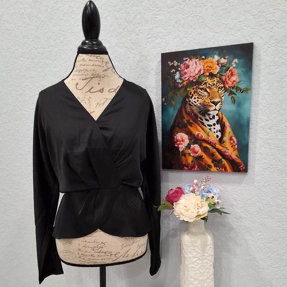 NWT Express Faux Wrap Peplum Women's Blouse - Picture 1 of 8